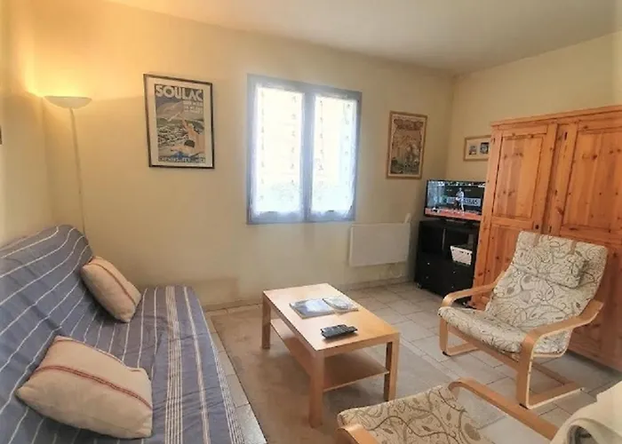 Holiday home Maison Les Arros *